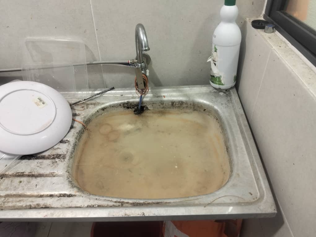 Floor trap cleaning work