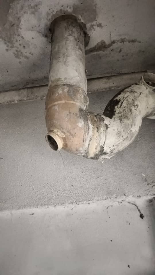 Ceiling drain pipe leak repair