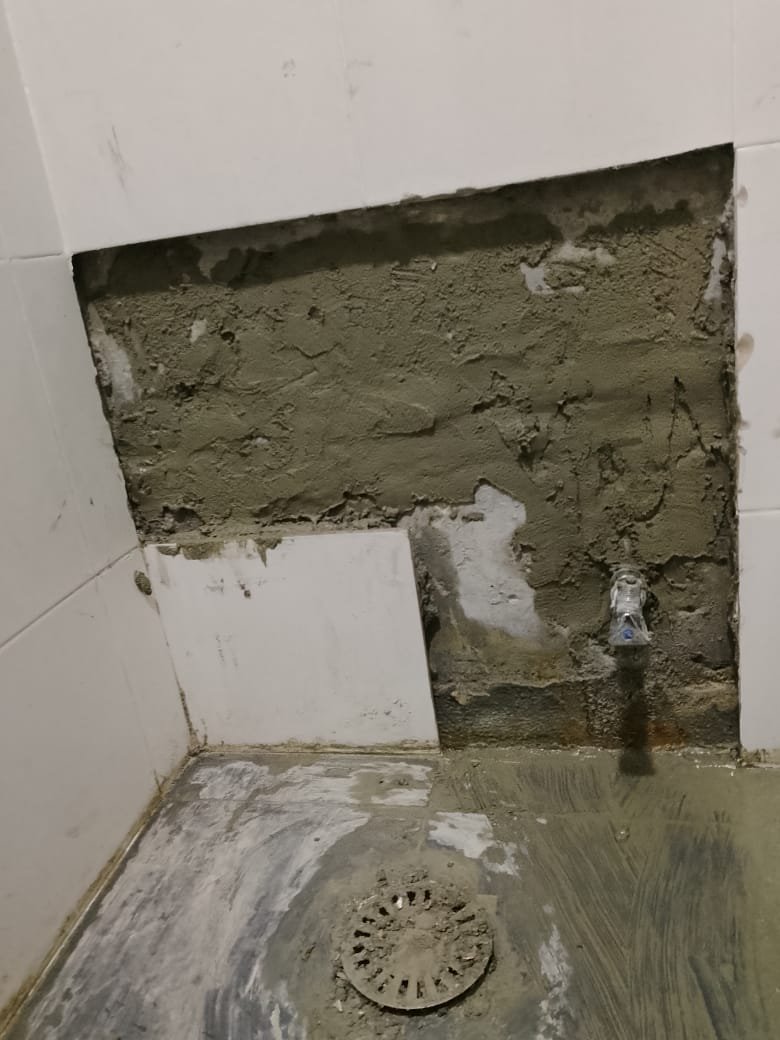 Concealed wall pipe repair